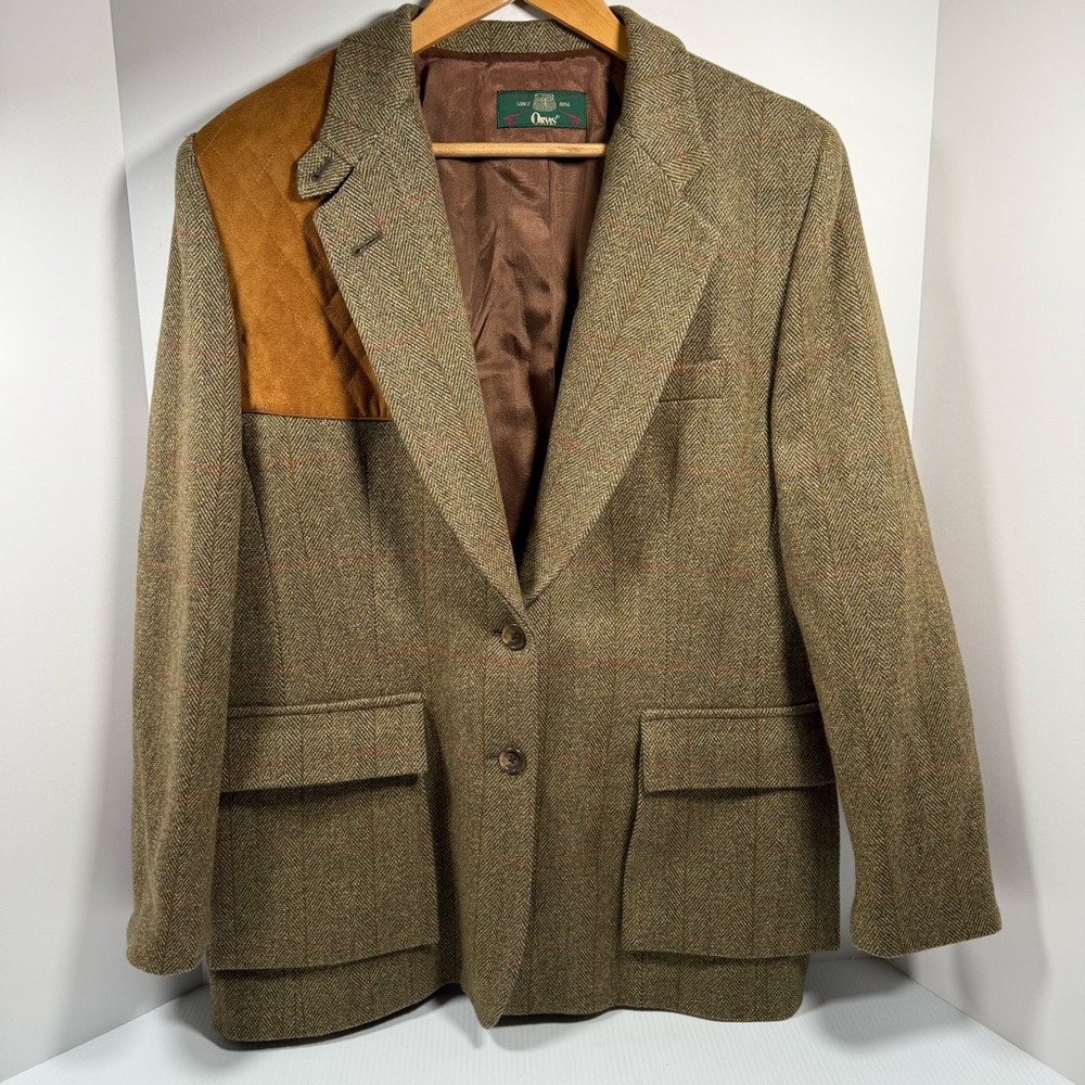 Orvis Brown Tweed Blazer with Camel Patch